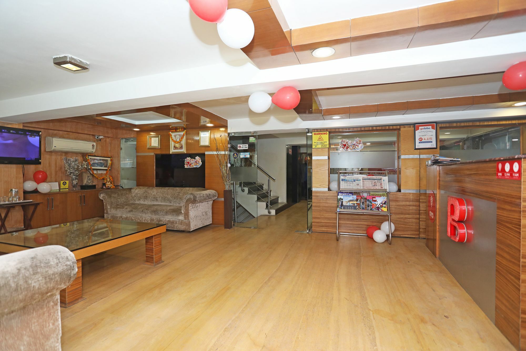 Oyo 10937 Balsons Continental Hotel